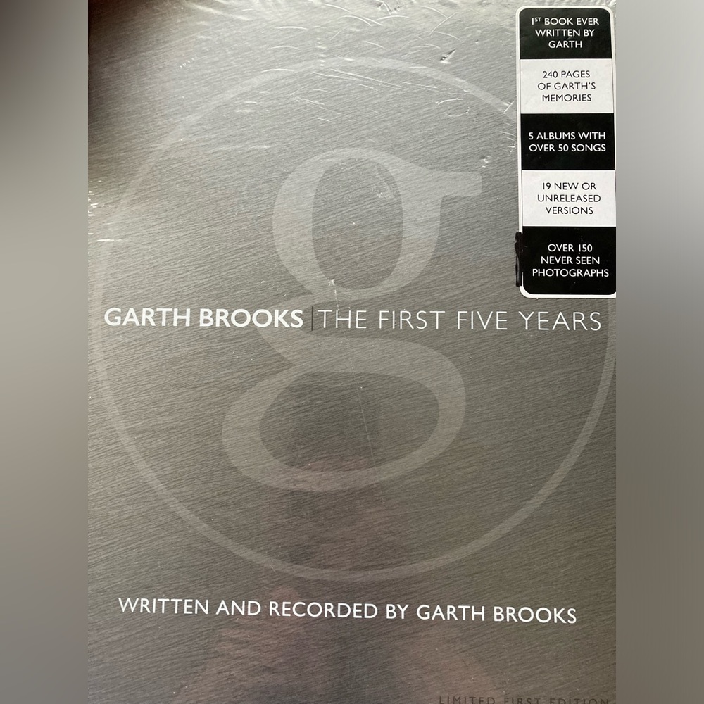 NWTGarth Brooks The First 5Years Limited First Edition Book/Cds The Anthology